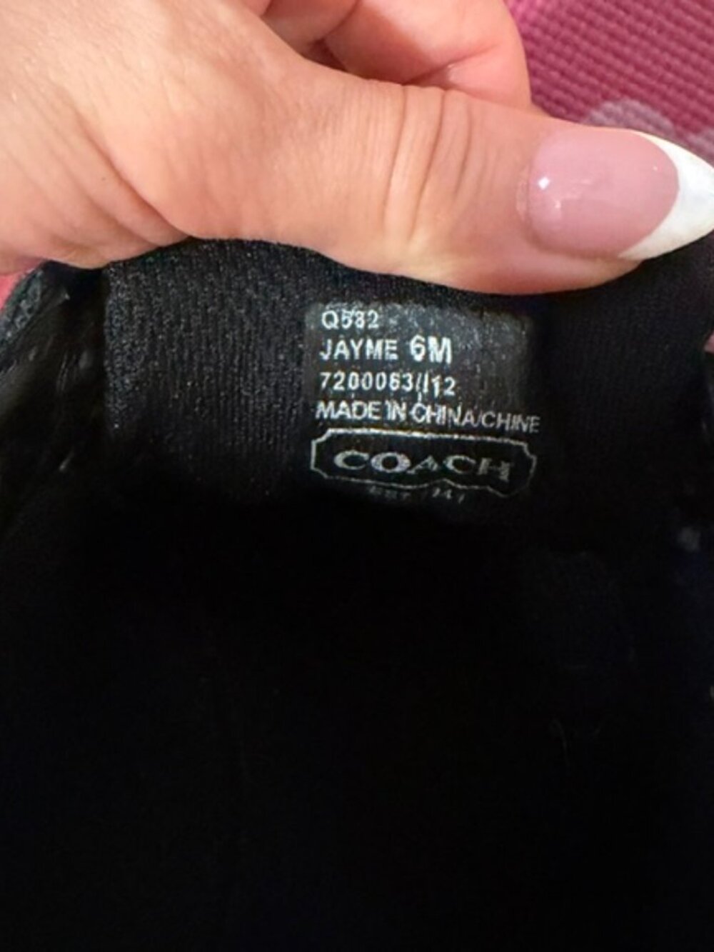 Black COACH shoes. Size 6M - Picture 4 of 4